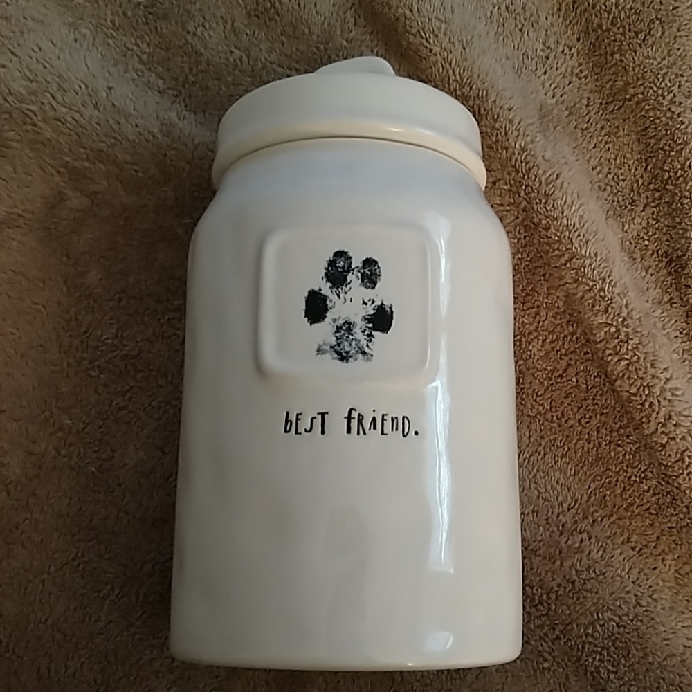 Rae Dunn canister